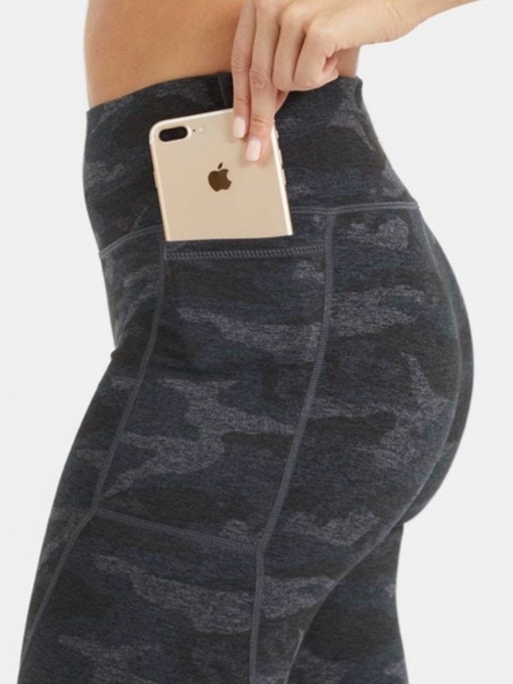 🍔VUORI high-Waist Black Camo elevation performance Leggings size M GUC - Picture 3 of 14